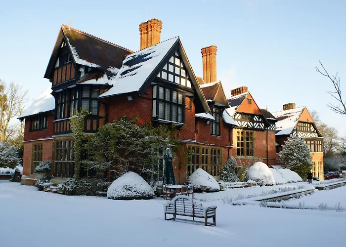 Best Western Plus Grim\'S Dyke Hotel