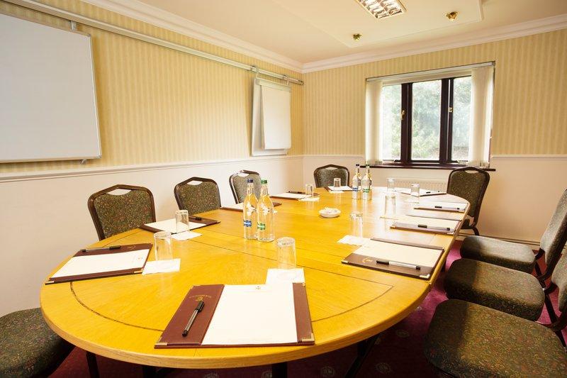 Hotel Western Grim's Dyke 4*