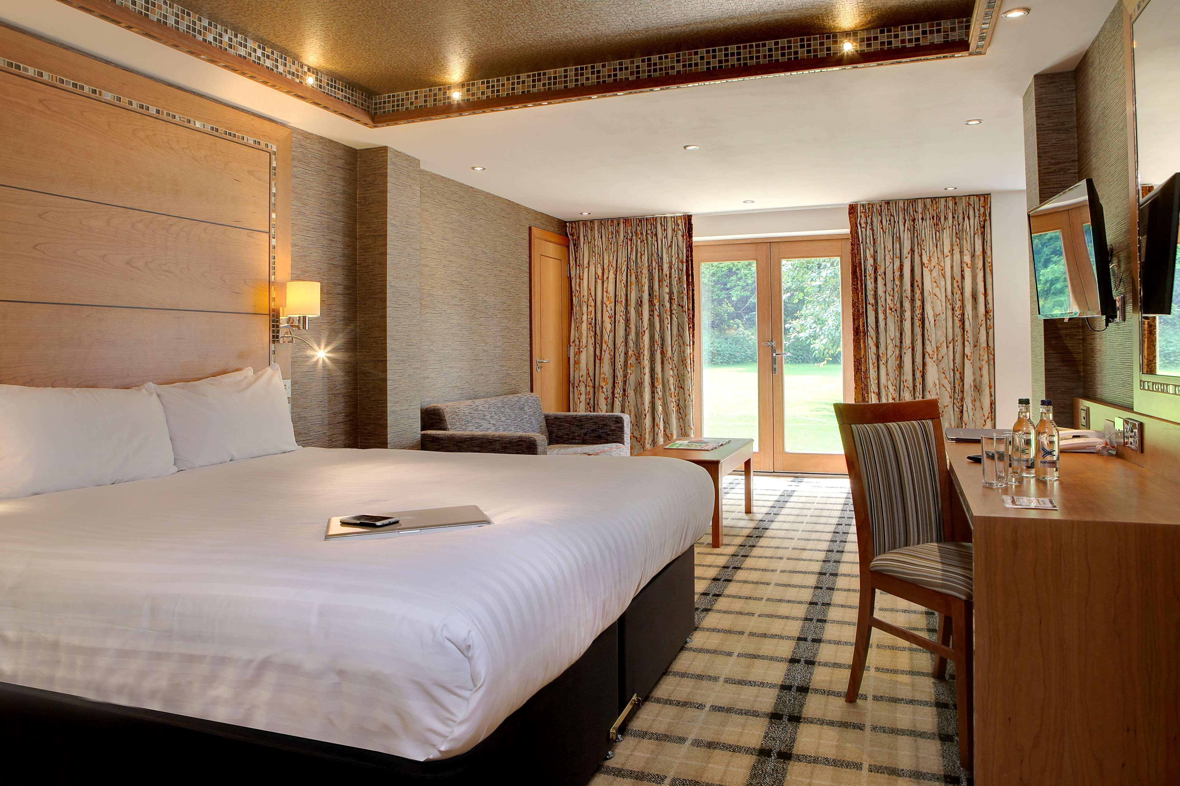 Hotel Western Grim's Dyke 4*