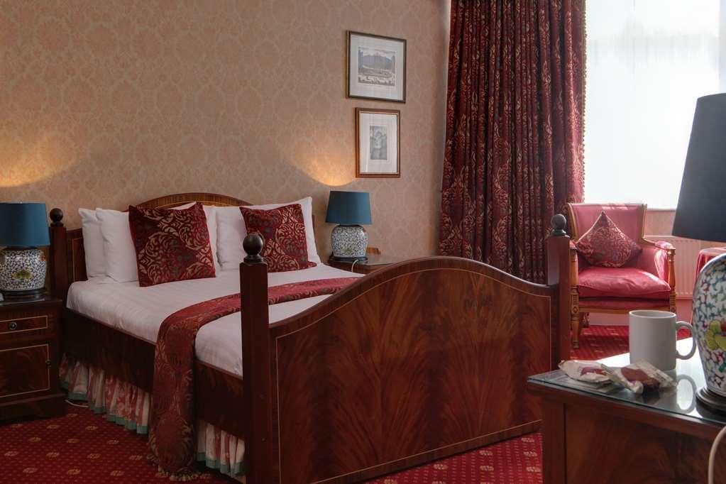 Western Grim's Dyke Hotel London Borough of Harrow