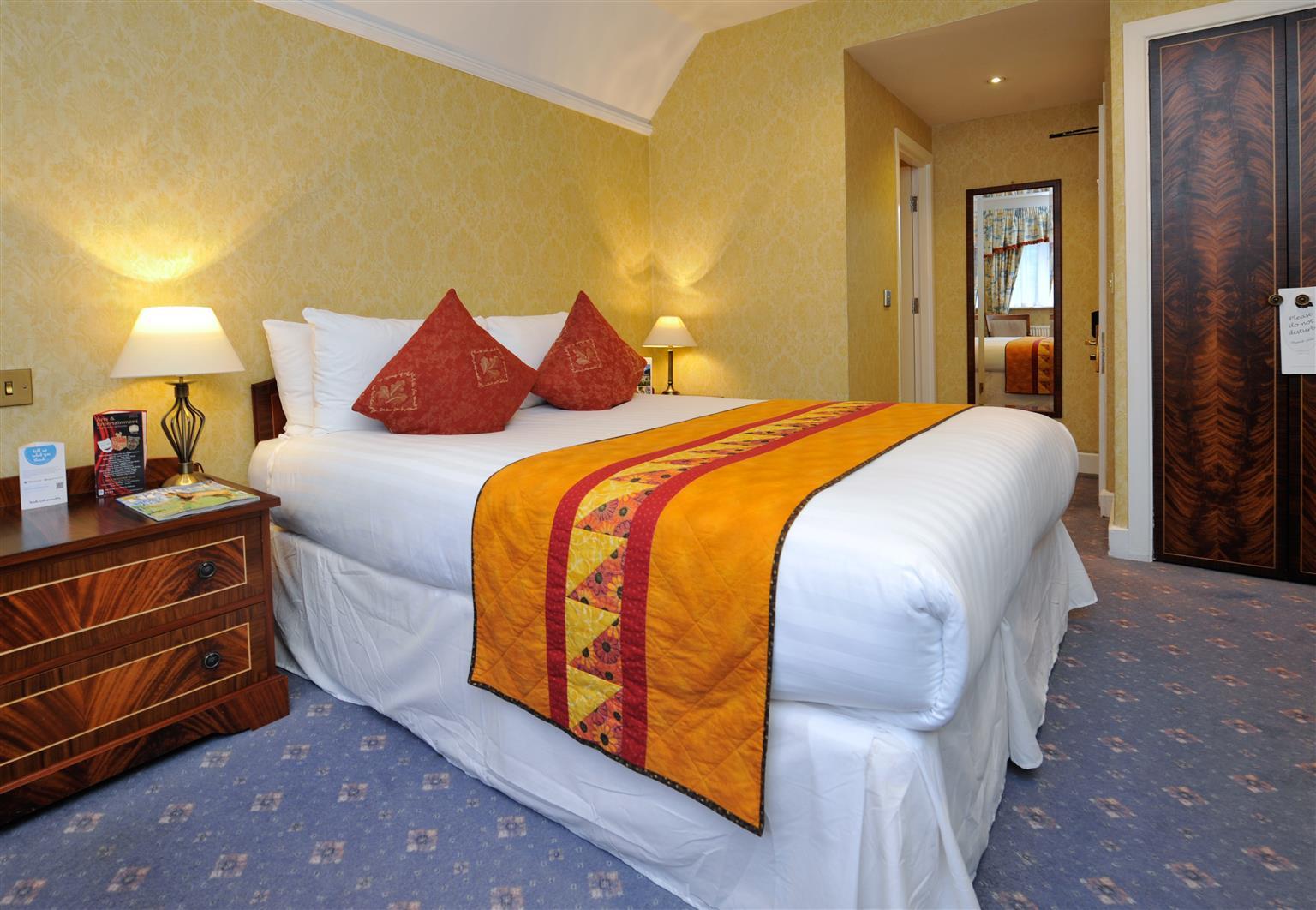 Western Grim's Dyke 4* London Borough of Harrow